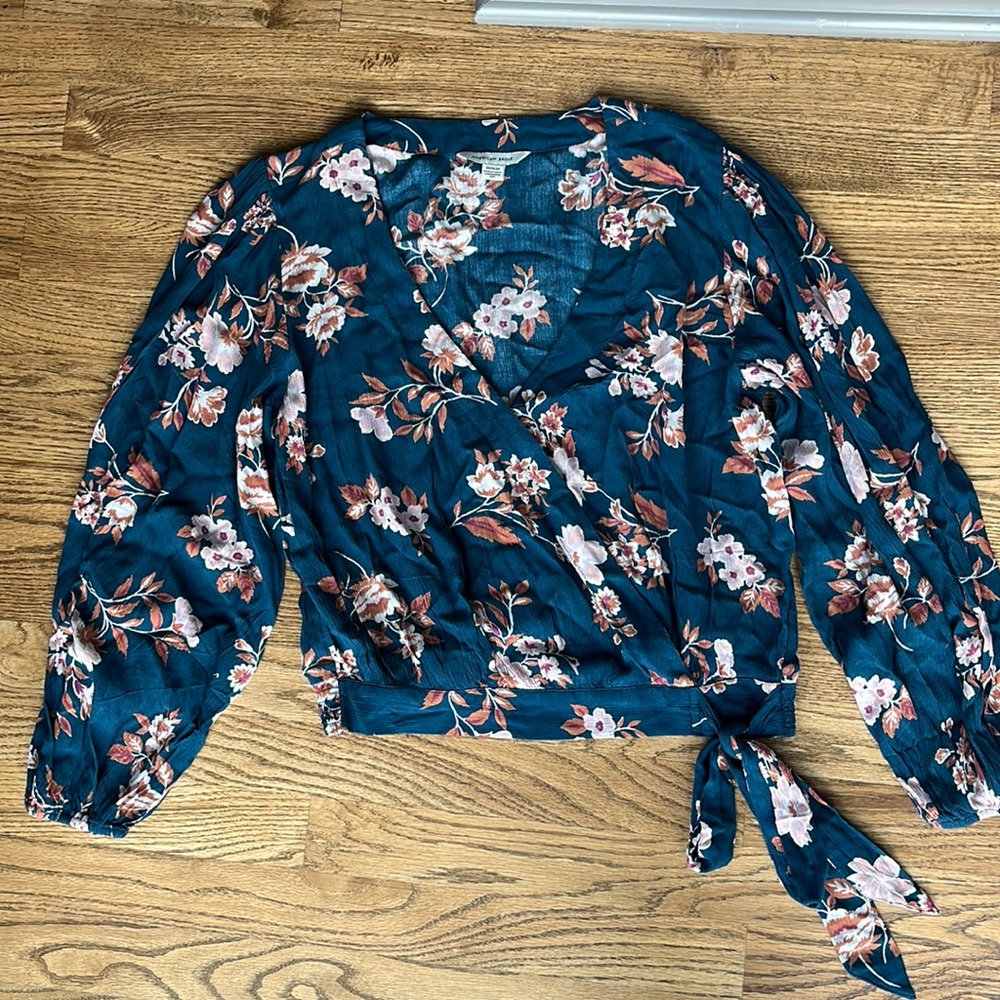American Eagle Floral Blouse
